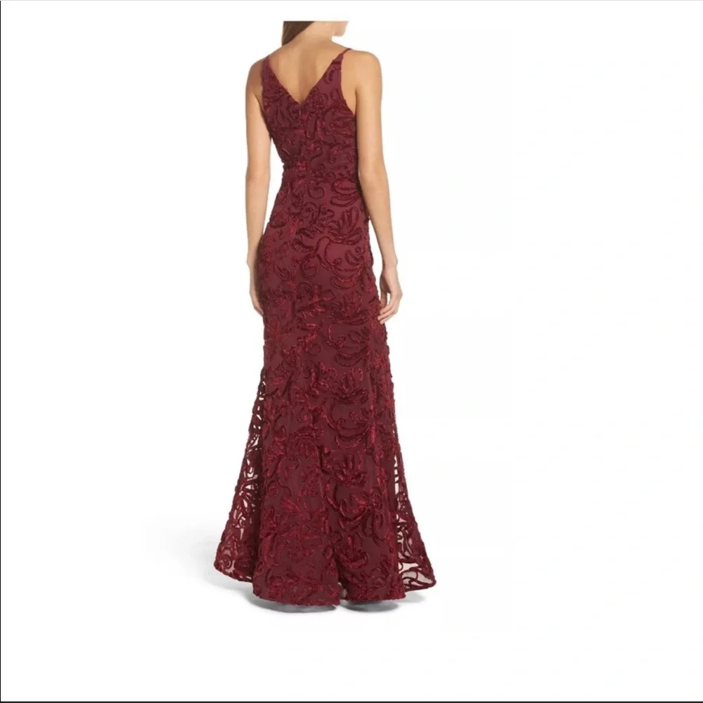 NEW $258 XSCAPE [SIZE 0 ] Flocked Velvet Mesh Gown‎ in Wine Red